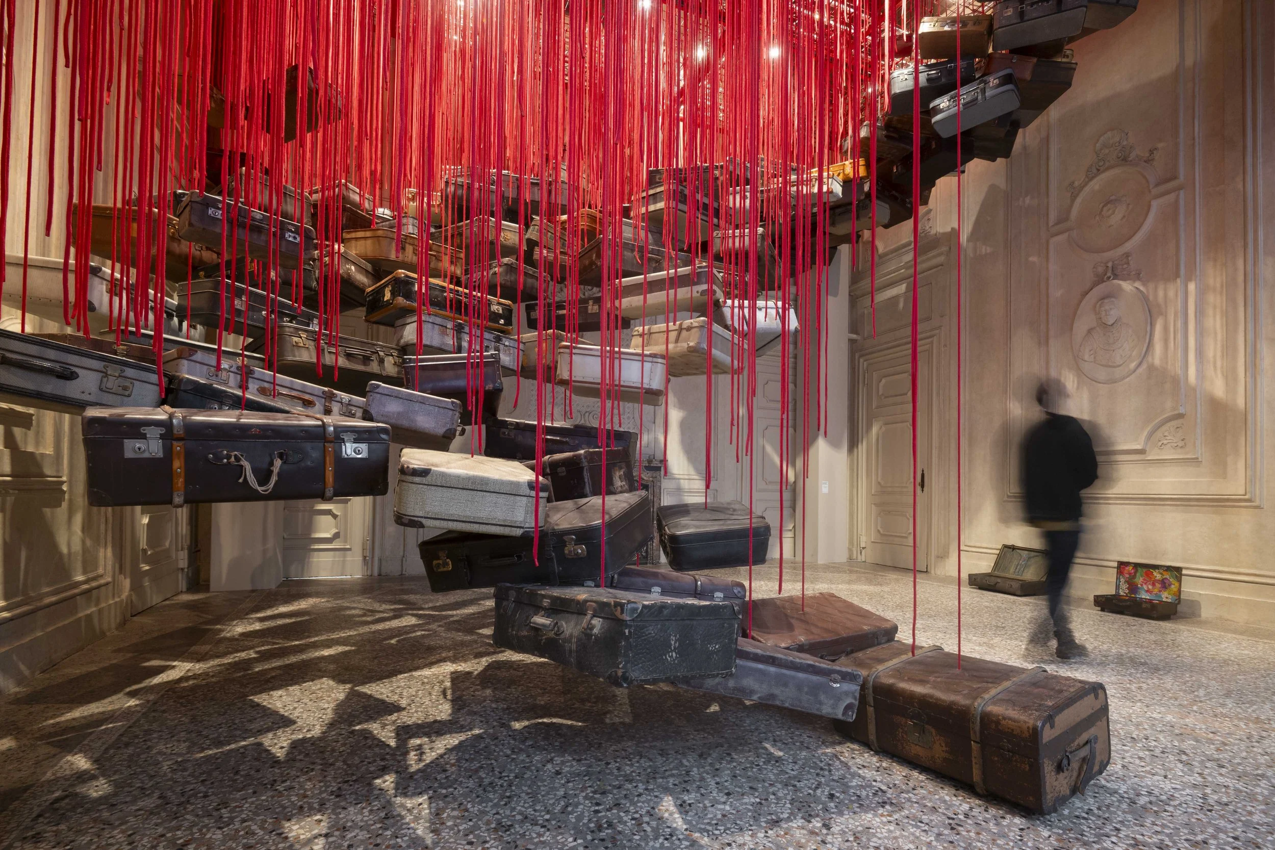 CHIHARU SHIOTA–塩田千春